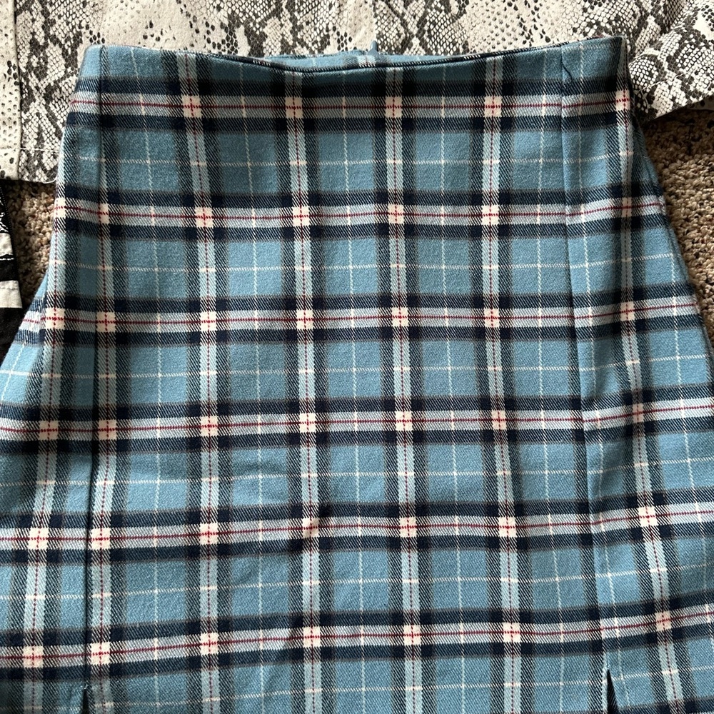 SKIRT BUNDLE OF 4!!! 🖤🖤 - Picture 9 of 10